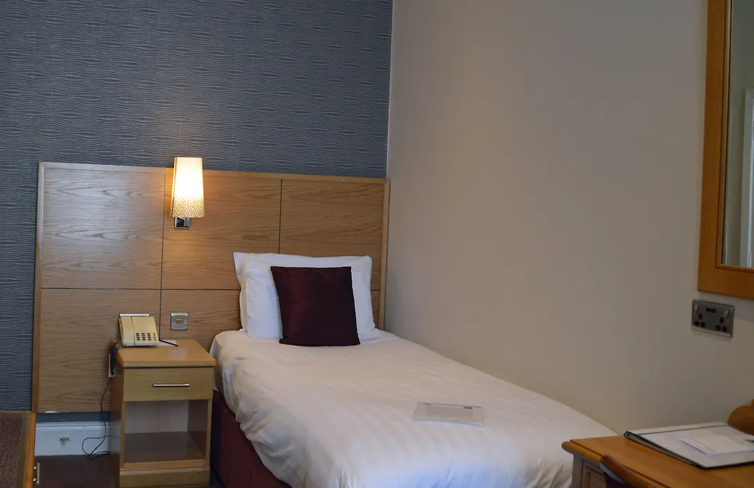 Best Western Kings Manor-1